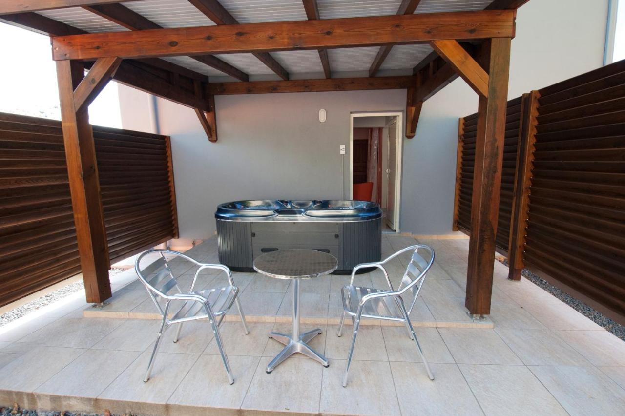 Romantique: & Pool Retreat Apartment Deshaies